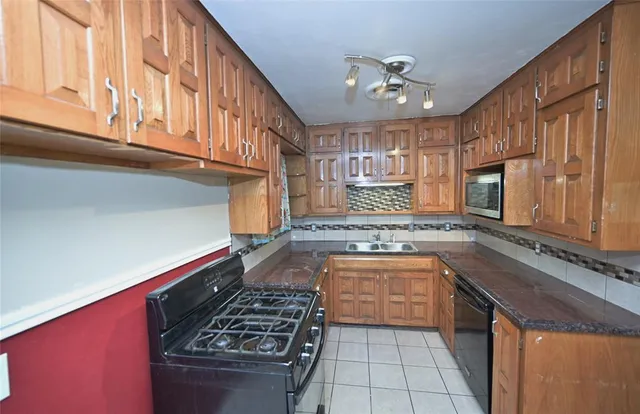 $1,695 | 1804 England Road, Arlington, TX 76013