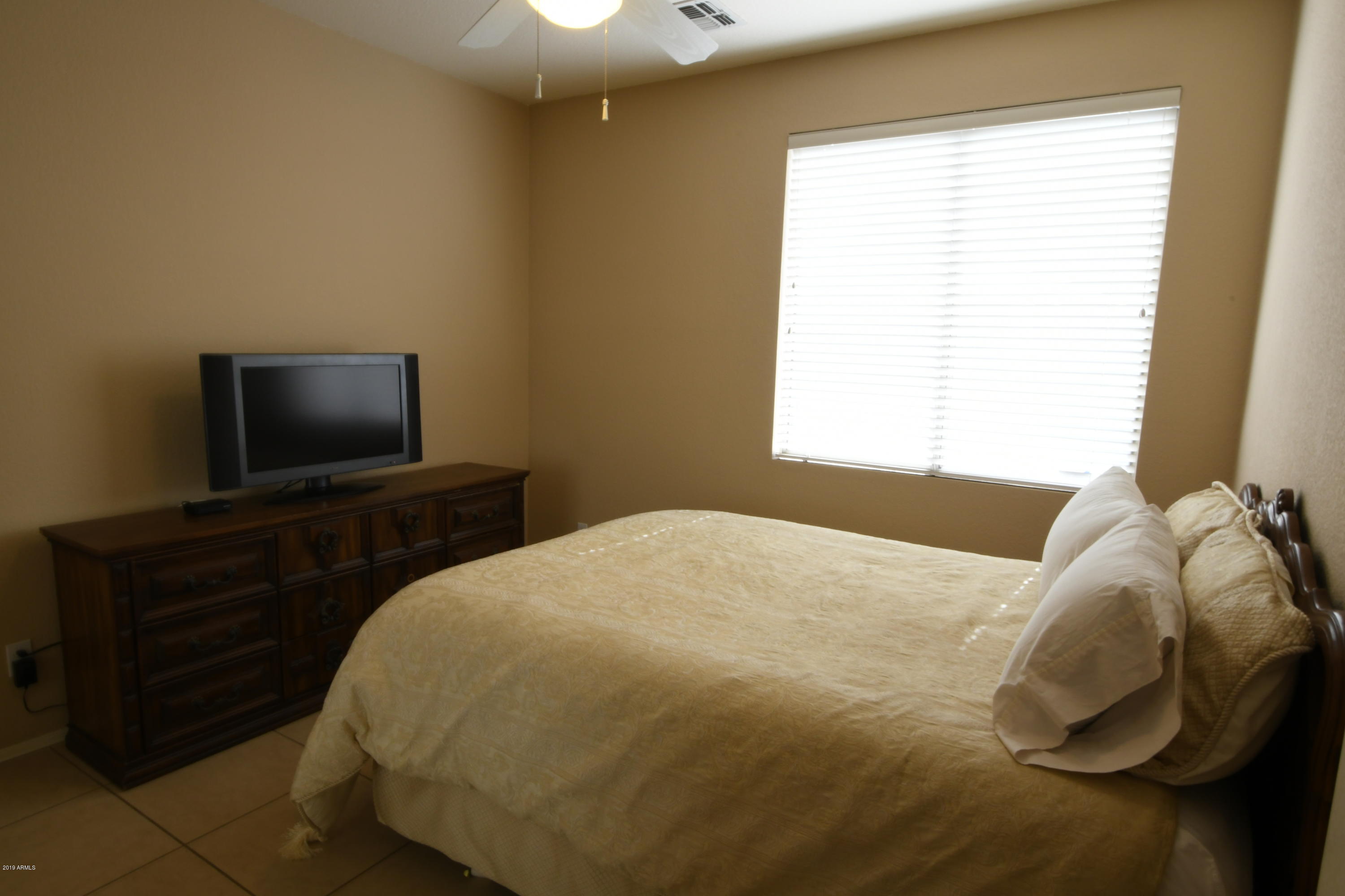 2226 West Carson Road Phoenix, AZ 85041 - Photo 19 of 29 DSC_0299