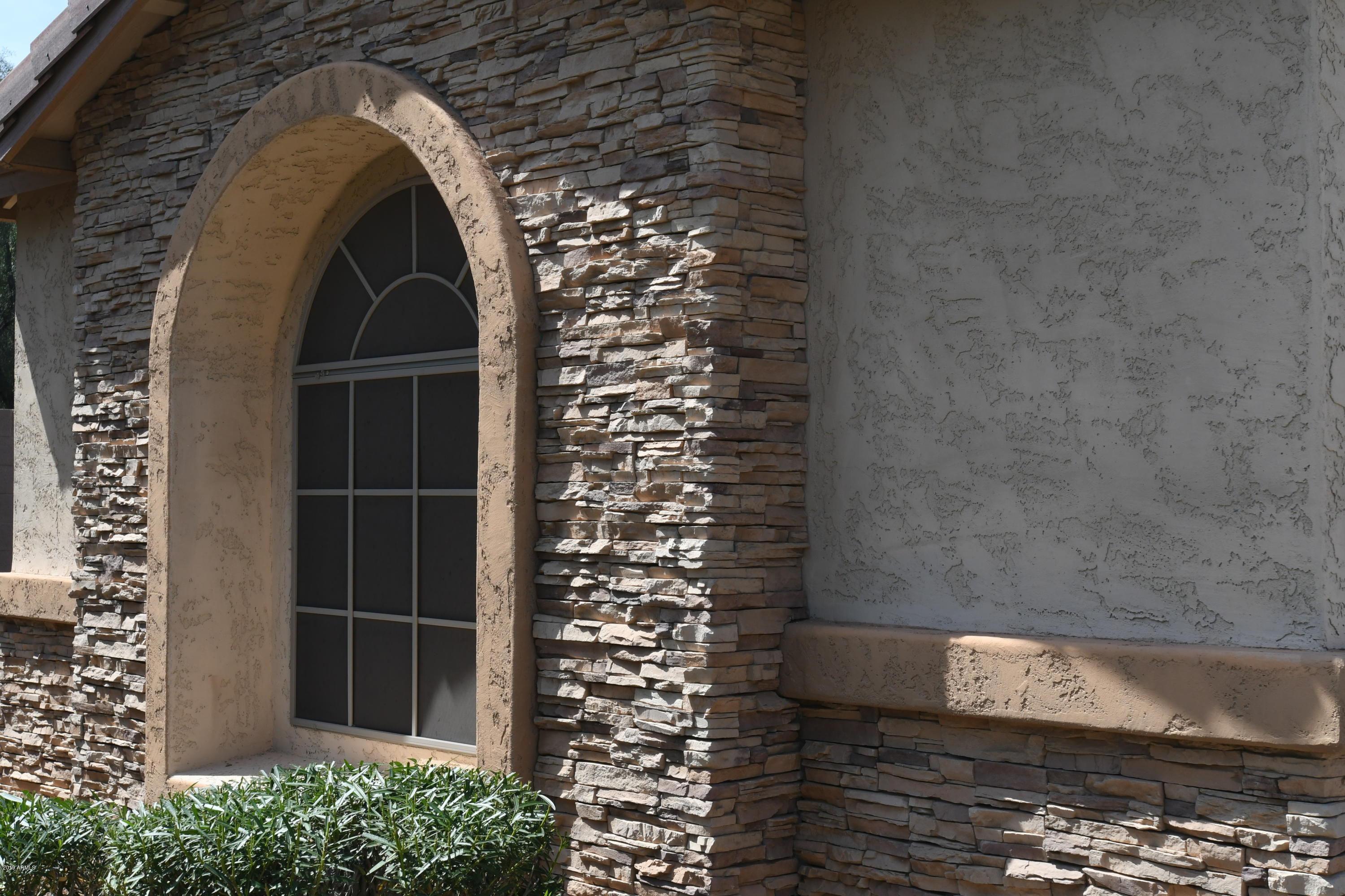 2226 West Carson Road Phoenix, AZ 85041 - Photo 3 of 29