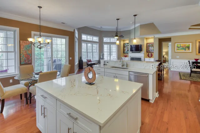 $885,000 | 14 Sherbrook Avenue, Bluffton, SC 29910