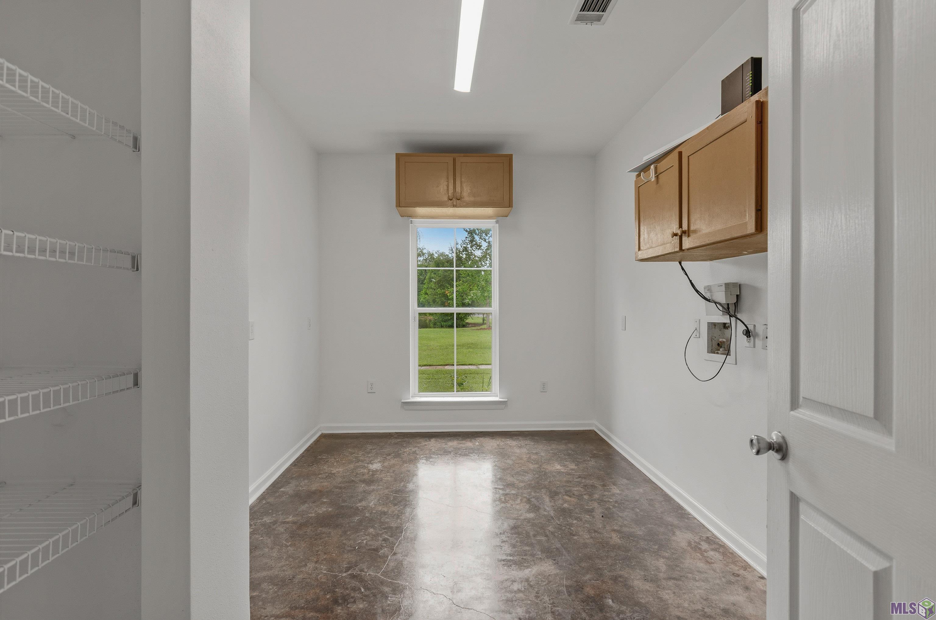 14105 Bert Allen Road Gonzales, LA 70737 - Photo 14 of 40 Laundry