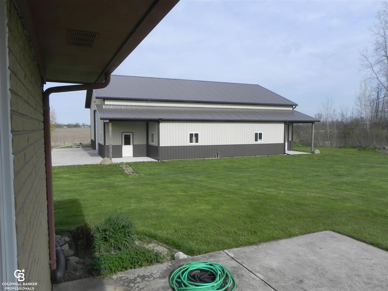 26740 Pratt Road Richmond, MI 48062 - Photo 3 of 25