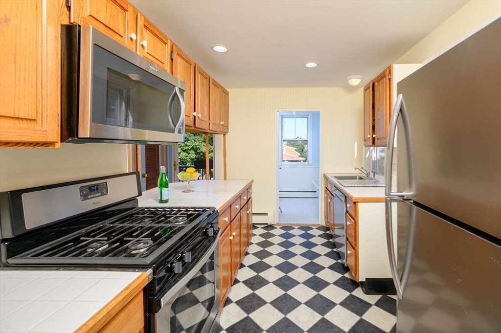 23 Fairmount Way Hull, MA 02045 - Photo 13 of 34