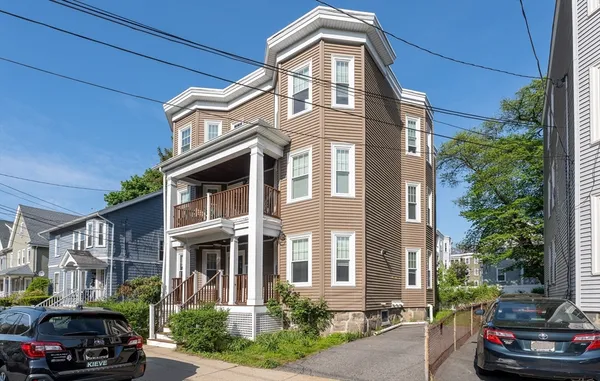 $4,500 | 41 Fairbanks Street, Unit 3, Boston, MA 02135