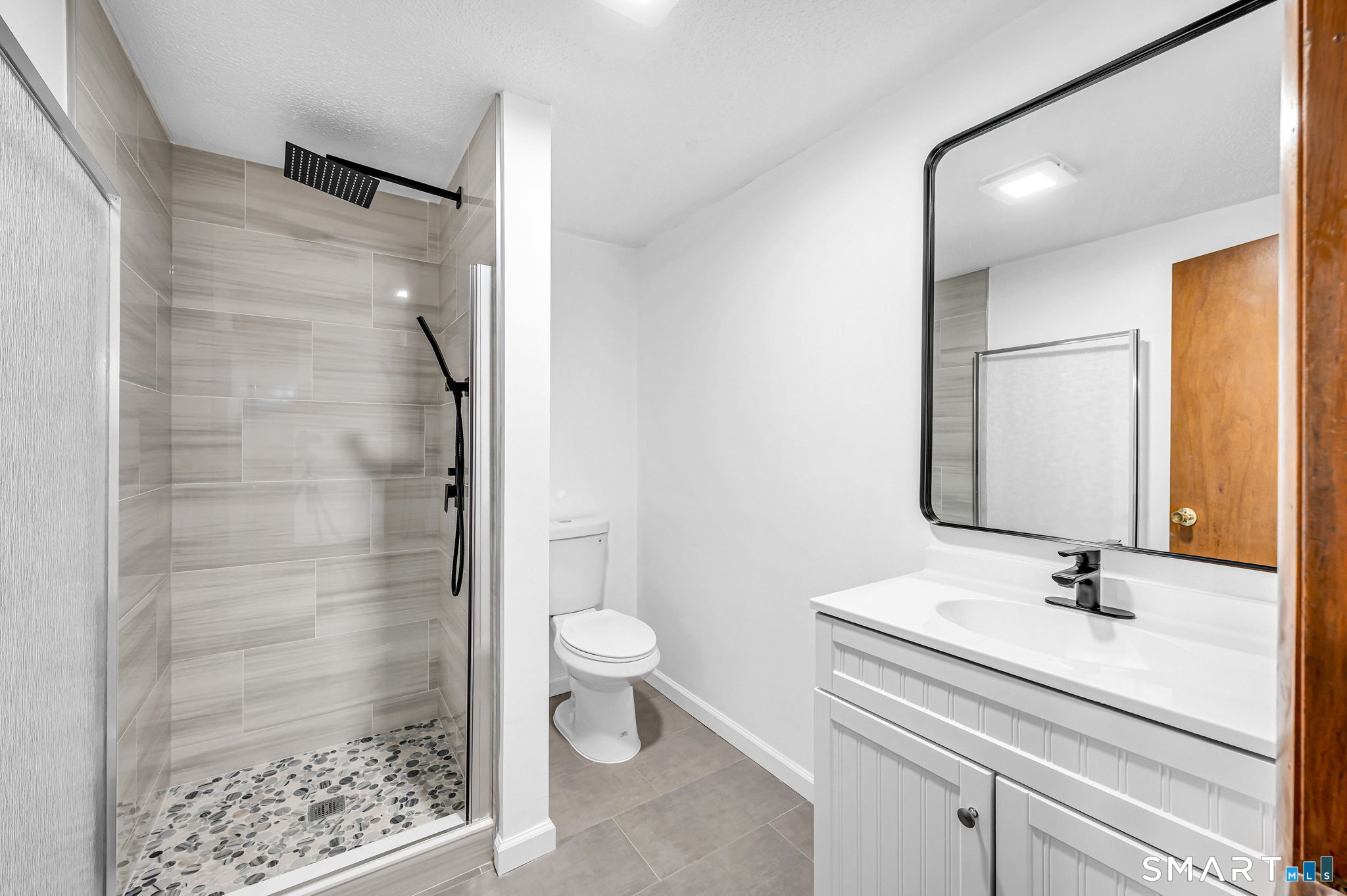 43 Westover Road New Britain, CT 06053 - Photo 13 of 40