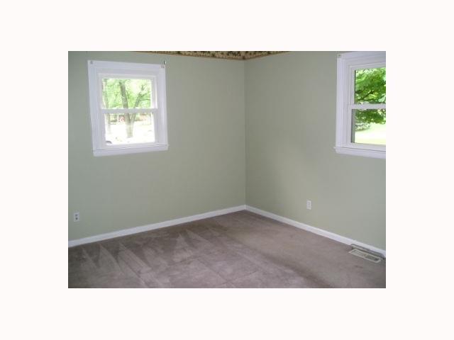 1012 East Post Road Anderson, IN 46012 - Photo 4 of 6