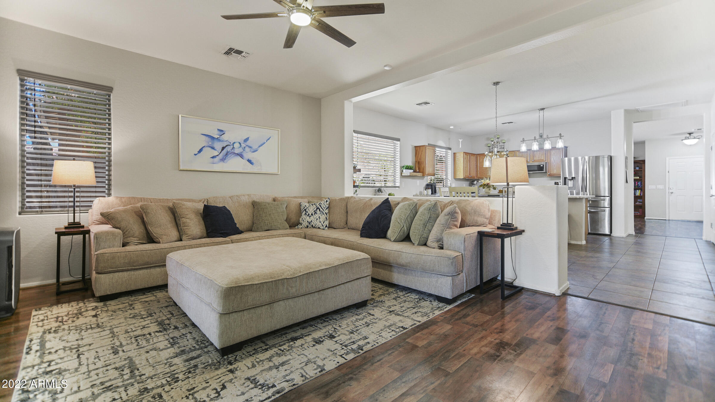 8109 West Riverside Avenue Phoenix, AZ 85043 - Photo 7 of 19 7