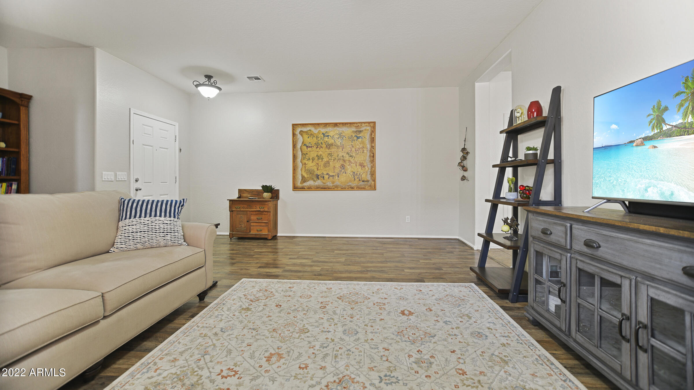 8109 West Riverside Avenue Phoenix, AZ 85043 - Photo 8 of 19 8