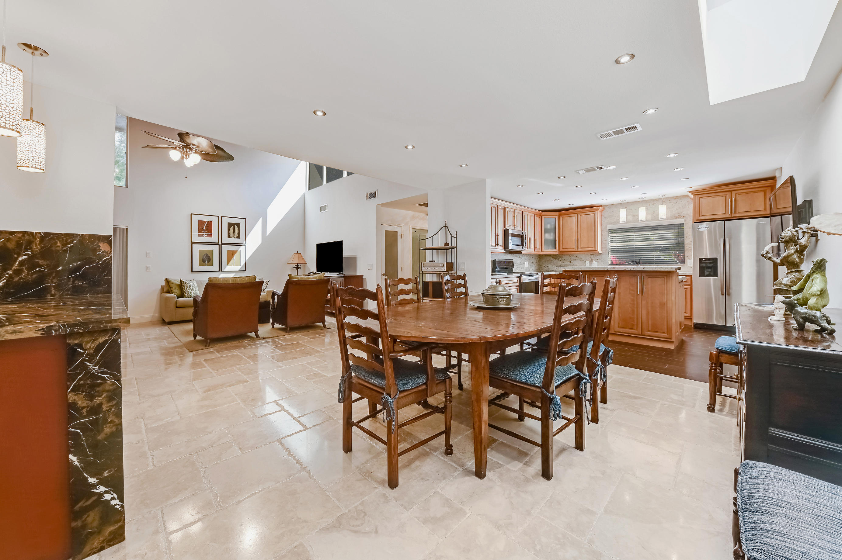 9300 Vista Del Lago, Unit 6B Boca Raton, FL 33428 - Photo 8 of 22 a view of a dining room with furniture