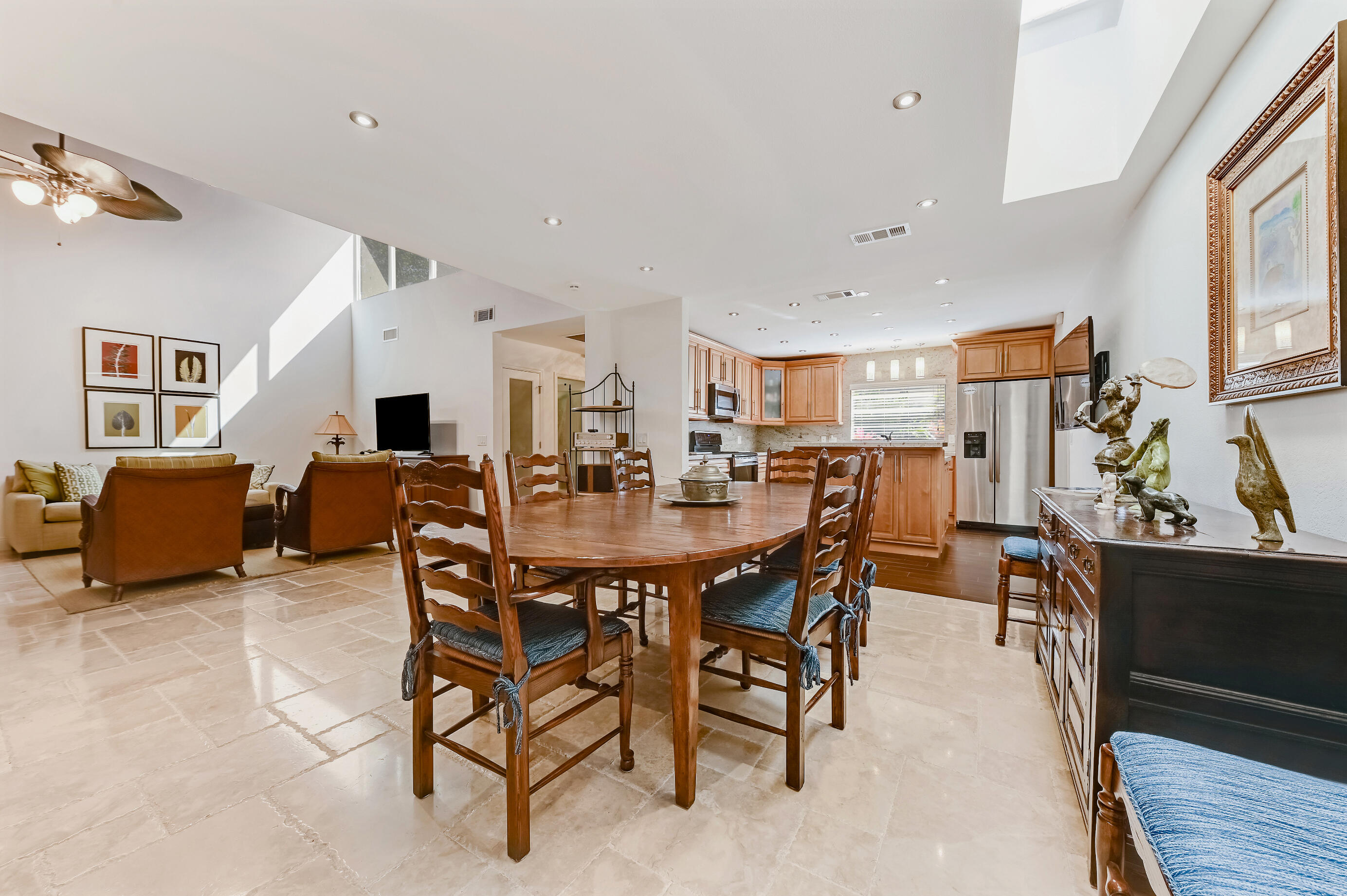 9300 Vista Del Lago, Unit 6B Boca Raton, FL 33428 - Photo 9 of 22 a view of a dining room with furniture