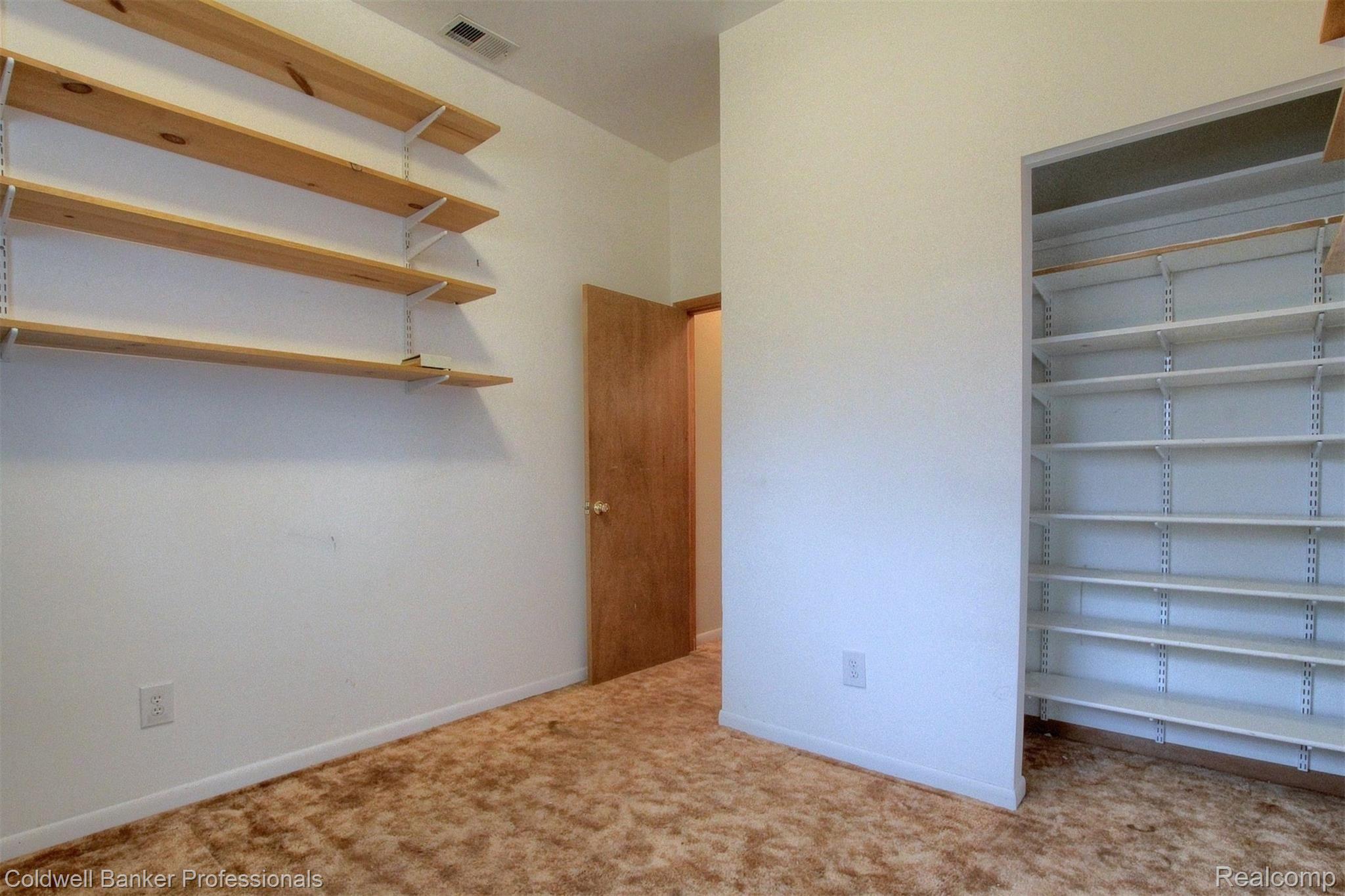 43187 Riggs Road Belleville, MI 48111 - Photo 19 of 29 21-3rd Bedroom 2nd View.jpg