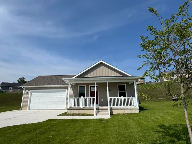 $214,000 | 258 Willowside Drive, Shelby, MI 49455