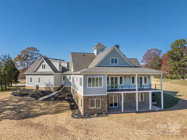 $2,295,000 | 297 Mountain Meadows Lane, Unit 7, Tryon, NC 28782