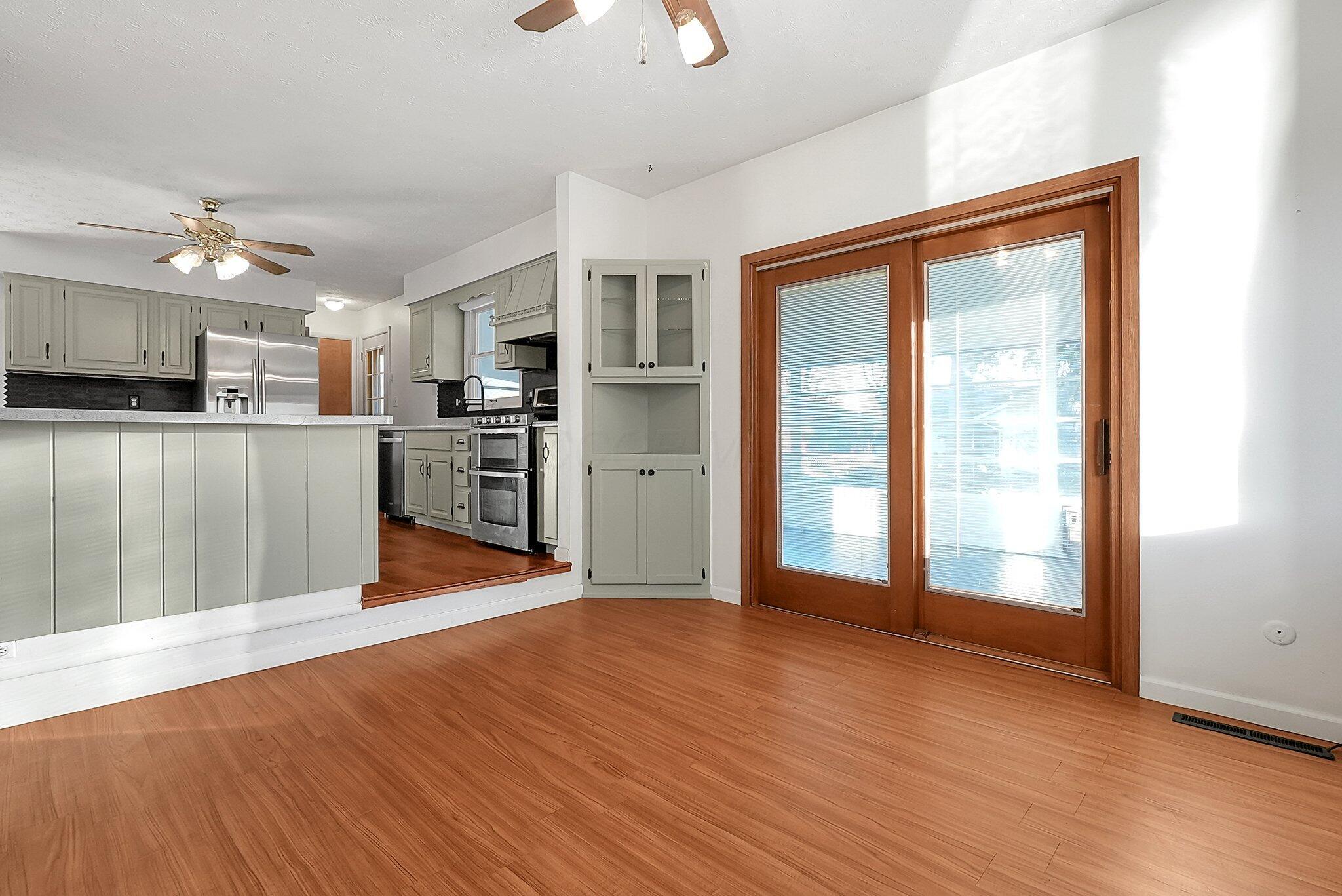 6076 Endicott Road Columbus, OH 43229 - Photo 11 of 27 11-web-or-mls-6076-endicott-rd