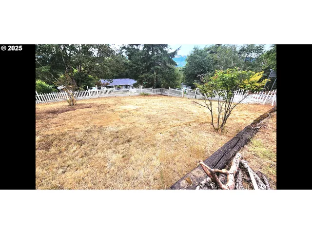 $295,000 | 711 Plin Street, Myrtle Creek, OR 97457