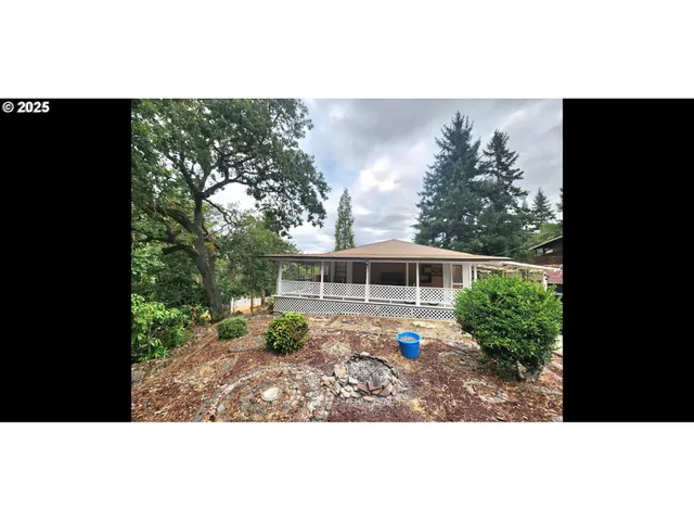 $295,000 | 711 Plin Street, Myrtle Creek, OR 97457