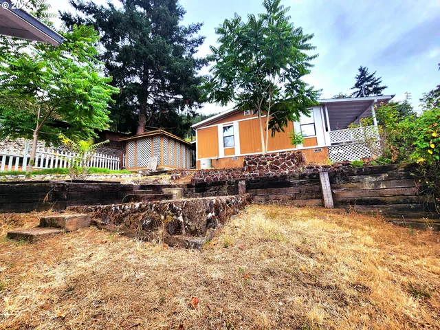 $295,000 | 711 Plin Street, Myrtle Creek, OR 97457