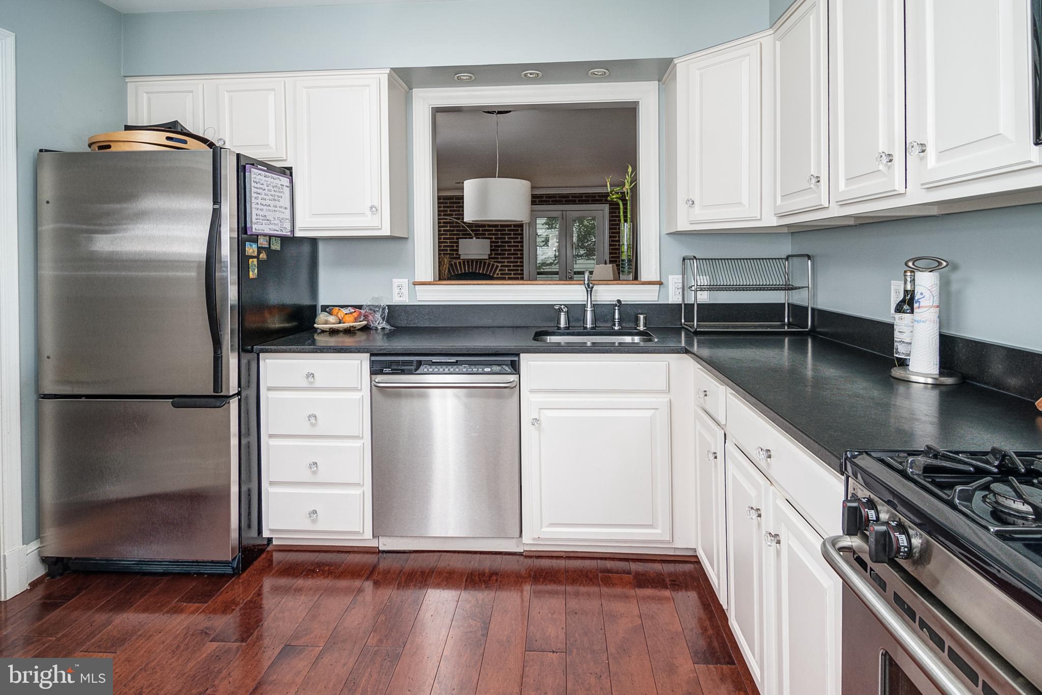 4426 Lingan Road Northwest Washington, DC 20007 - Photo 6 of 30