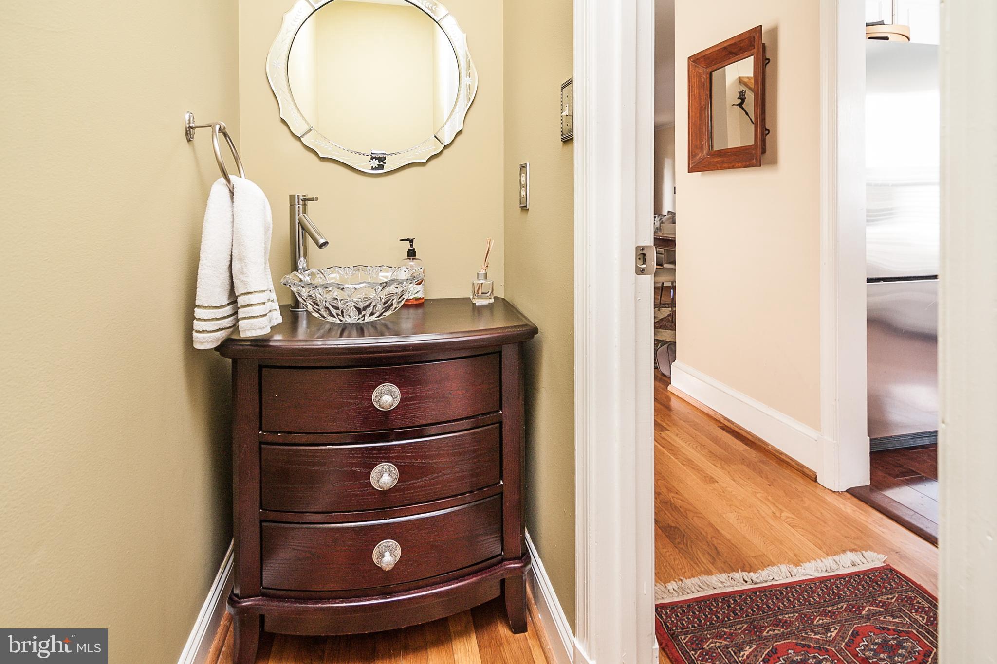 4426 Lingan Road Northwest Washington, DC 20007 - Photo 7 of 30