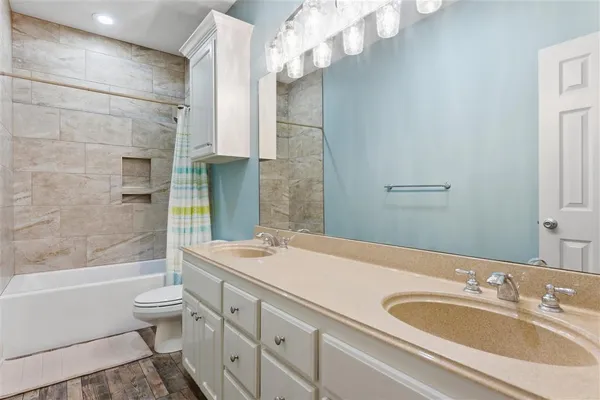 $2,900 | 1782 North Gabriel Square, Lake Charles, LA 70611