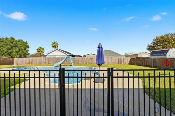 $2,900 | 1782 North Gabriel Square, Lake Charles, LA 70611