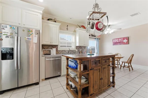 $2,900 | 1782 North Gabriel Square, Lake Charles, LA 70611