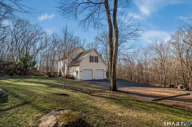 $559,000 | 68 Wyassup Road, North Stonington, CT 06359