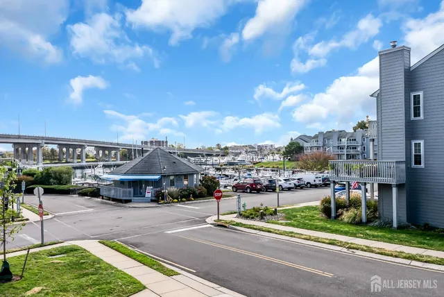 $880,000 | 303 Spinnaker Way, Neptune, NJ 07753