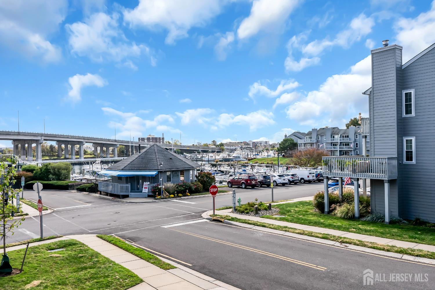 303 Spinnaker Way Neptune, NJ 07753 - Photo 22 of 54