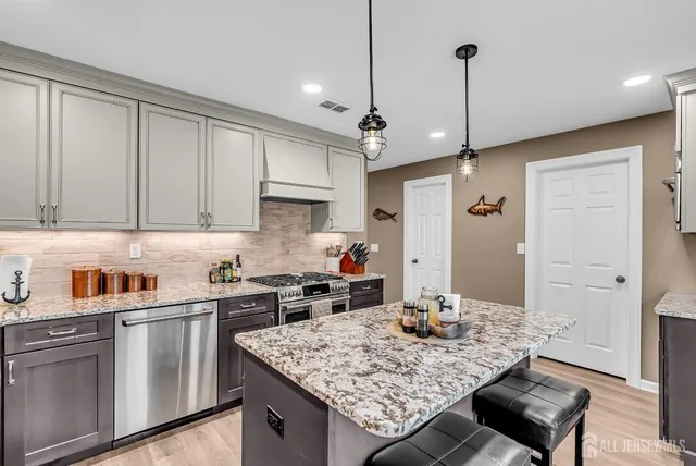 $880,000 | 303 Spinnaker Way, Neptune, NJ 07753