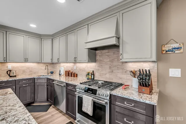 $880,000 | 303 Spinnaker Way, Neptune, NJ 07753