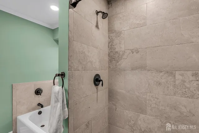 $880,000 | 303 Spinnaker Way, Neptune, NJ 07753