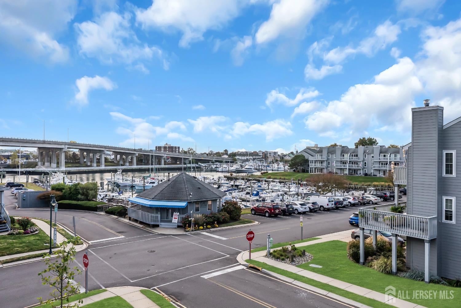 303 Spinnaker Way Neptune, NJ 07753 - Photo 44 of 54