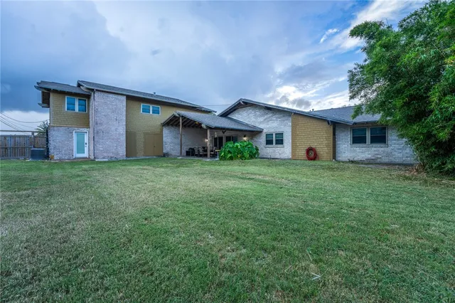 $720,000 | 321 Bayshore Drive, Corpus Christi, TX 78412