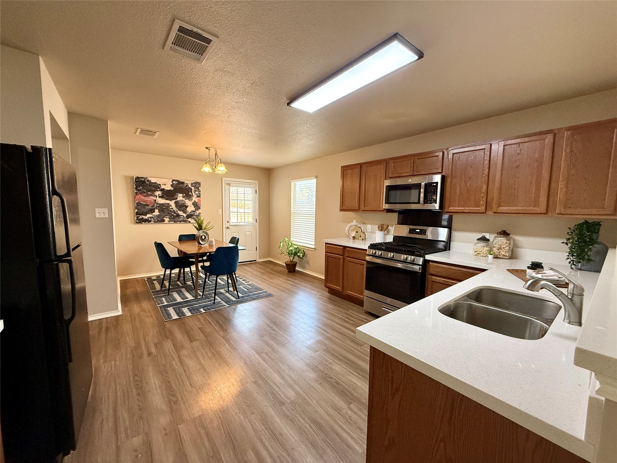 228 Black Forest Road Buda, TX 78610 - Photo 4 of 24 Large open kitchen