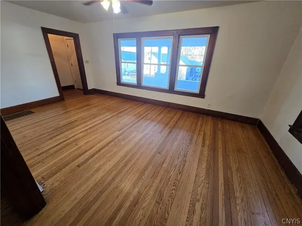 $1,485 | 322 Spring Street, Syracuse, NY 13208