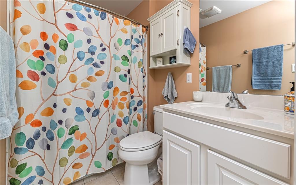 150 Independence Way Sewickley, PA 15143 - Photo 24 of 42 3rd Full Bath on Upper Level