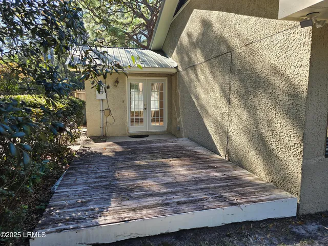 $300,000 | 18 Middle Road, Beaufort, SC 29907