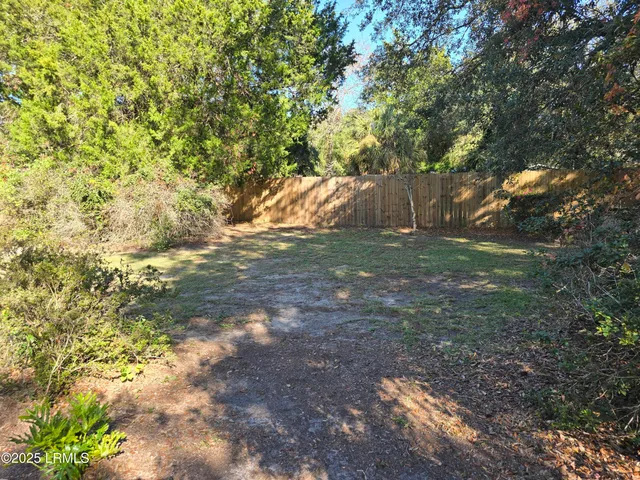 $300,000 | 18 Middle Road, Beaufort, SC 29907