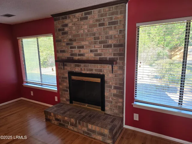 $300,000 | 18 Middle Road, Beaufort, SC 29907