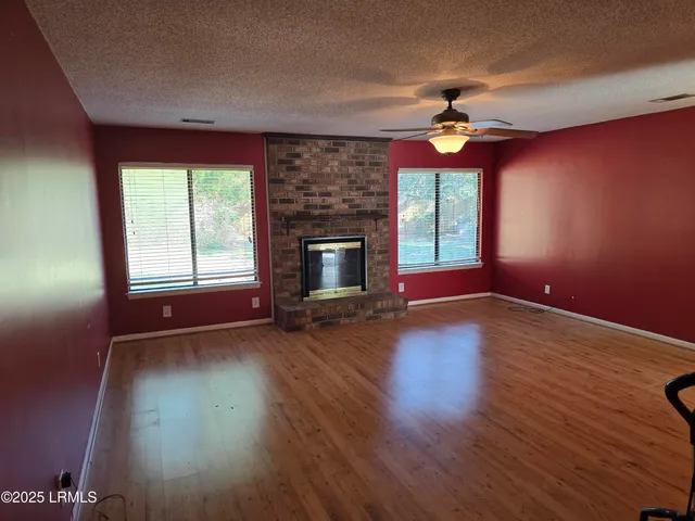 $300,000 | 18 Middle Road, Beaufort, SC 29907