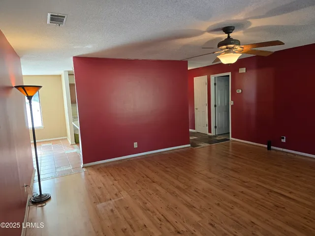 $300,000 | 18 Middle Road, Beaufort, SC 29907