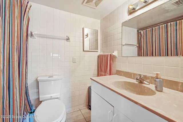 $675,000 | 406 Skylark Boulevard, Satellite Beach, FL 32937