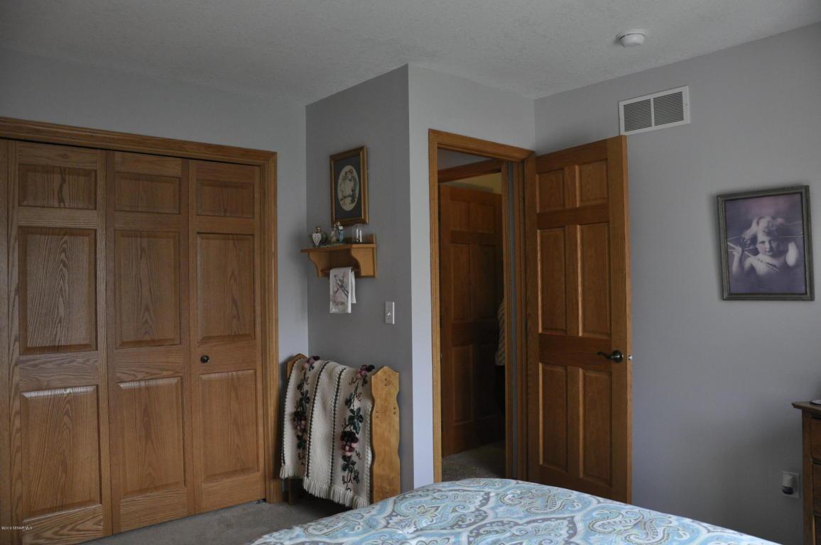 6348 South Pointe Drive Southwest Rochester, MN 55902 - Photo 22 of 44