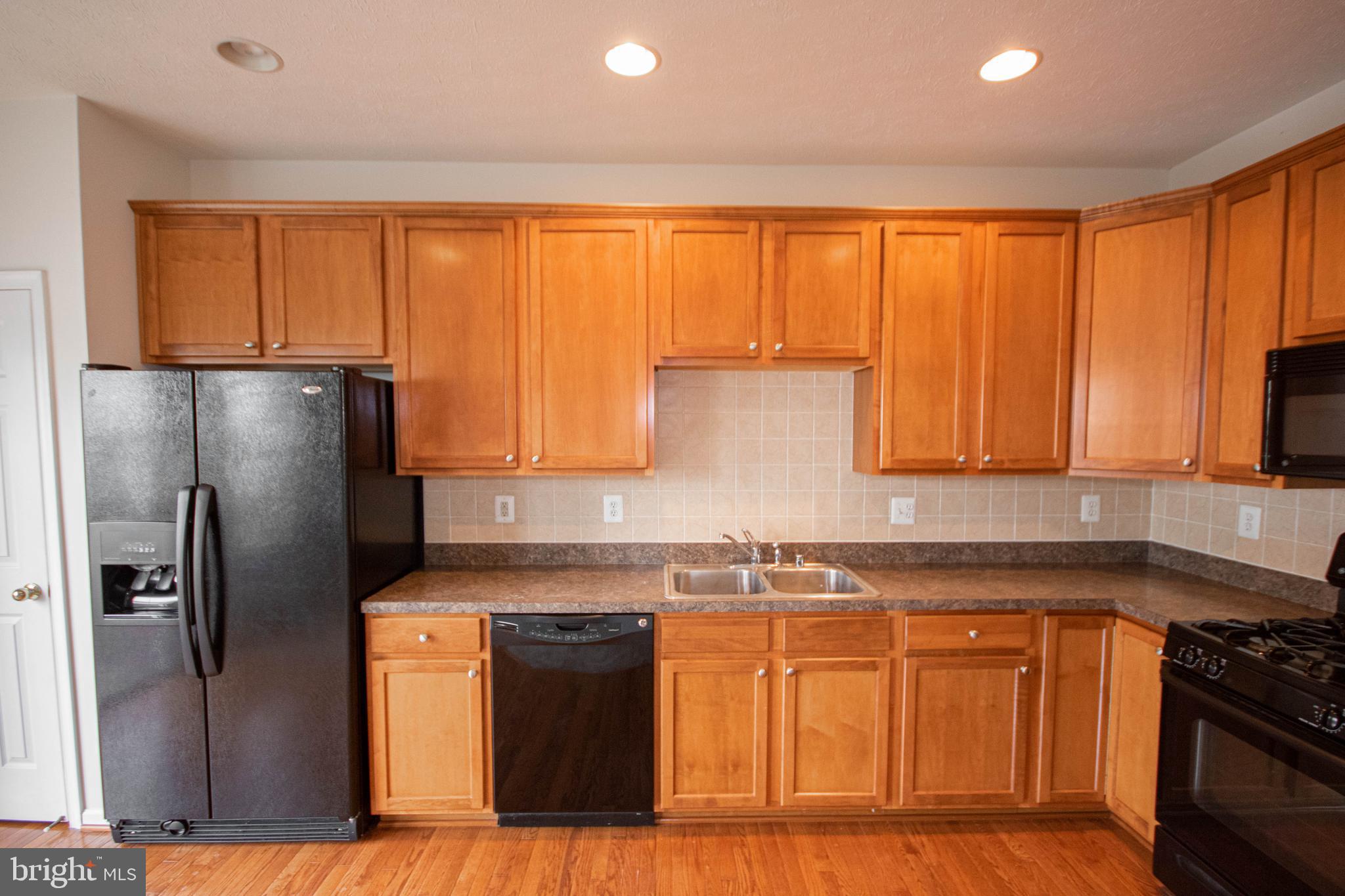 843 Middle River Road Baltimore, MD 21220 - Photo 8 of 37