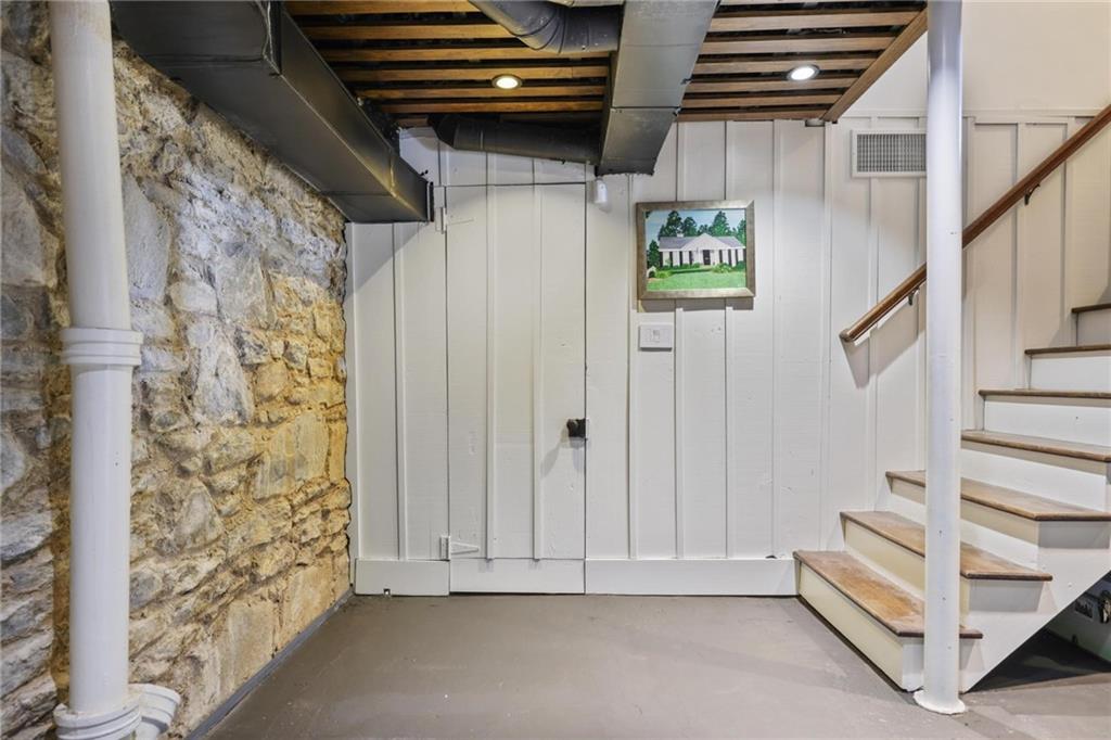 256 Brighton Road Northeast Atlanta, GA 30309 - Photo 35 of 60