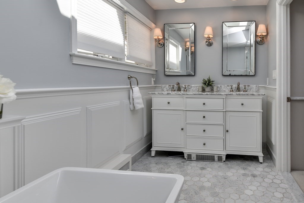 1 Colonial Road Dover, MA 02030 - Photo 21 of 42 Gallery Image 21