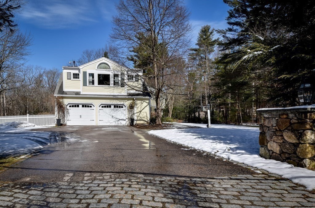 1 Colonial Road Dover, MA 02030 - Photo 37 of 42 Gallery Image 37