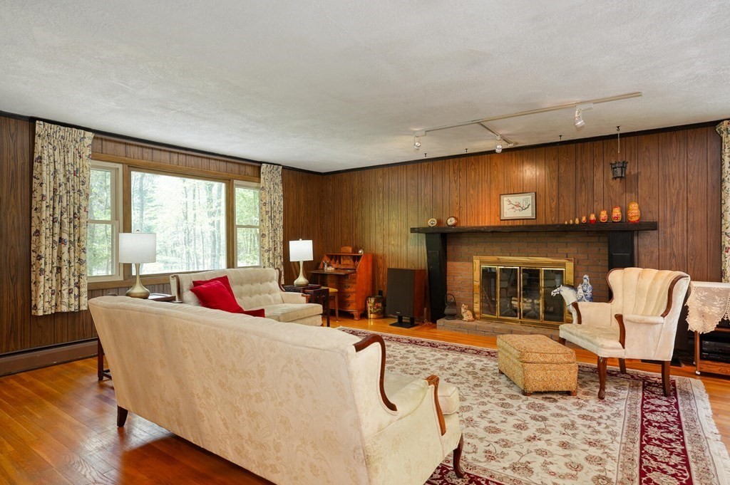 265 Stow Road Harvard, MA 01451 - Photo 6 of 41 Gallery Image 6