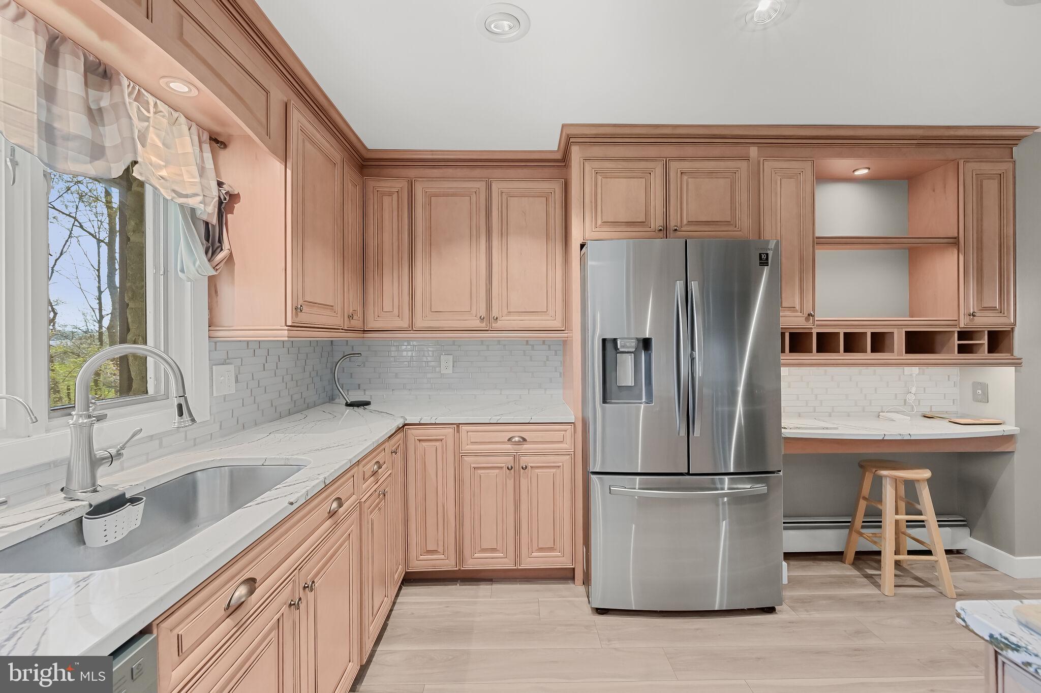 4958 Wentz Road Manchester, MD 21102 - Photo 5 of 55 Sleek Stainless Steel Appliances